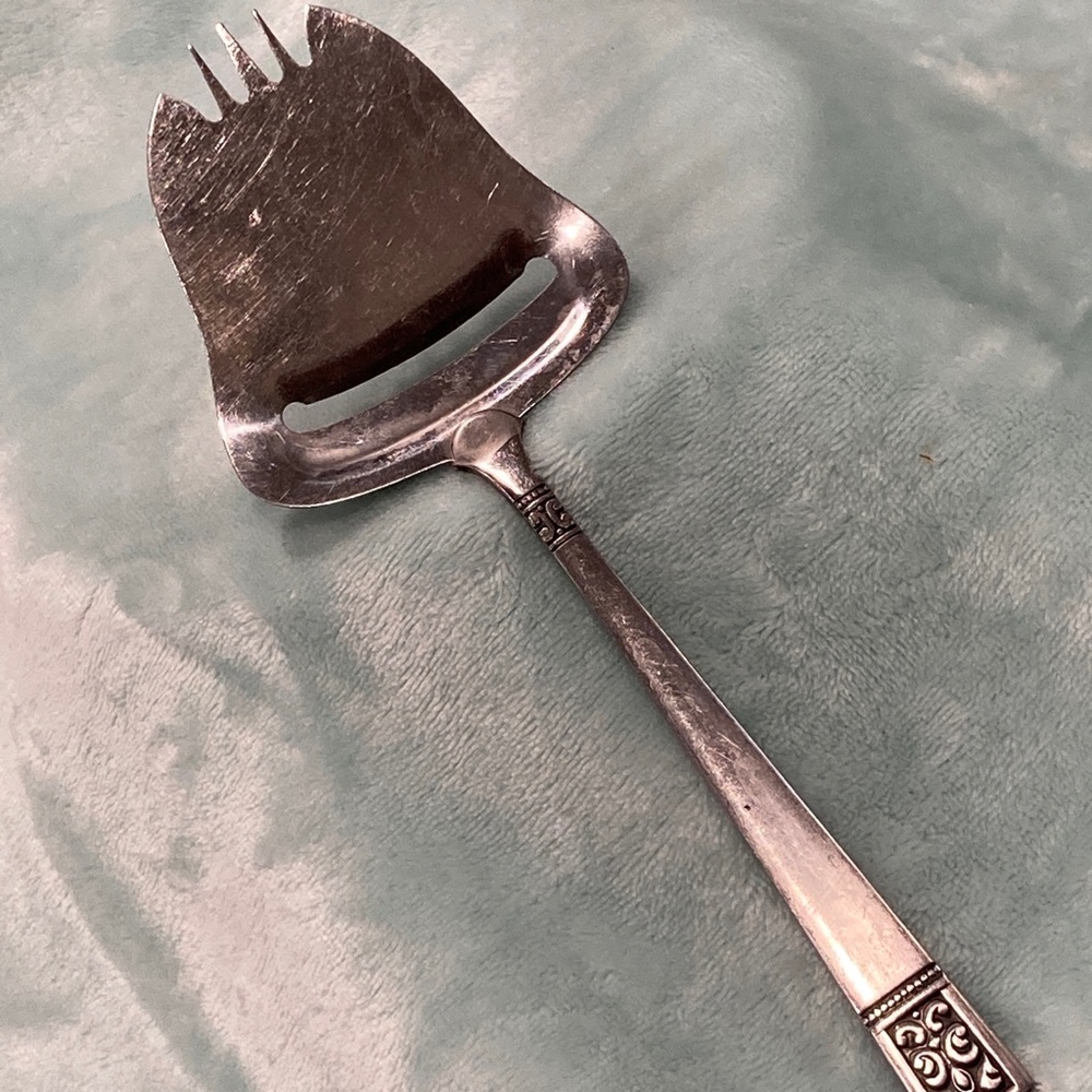 Custom Design Japan Cheese Plane/Fork 9" CUD1 Stainless Steel Black Accent GUC